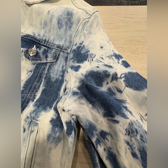 Seven7 Blue Tie-Dye Acid Wash Jean Jacket - Picture 6 of 12